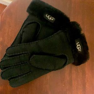 UGG sherling gloves